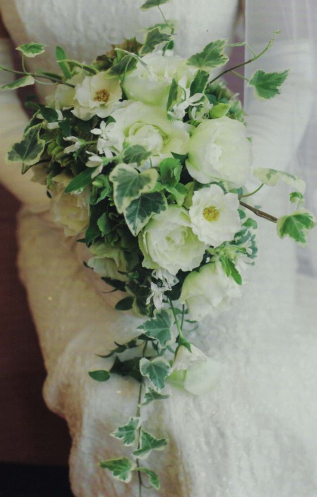 【生花】オーダーメイド/ キャスケードブーケ・クレッセントブーケ[セットプランGrace] 【結婚式 フラワー 生花 ブーケ ブートニア オーダーメイド】