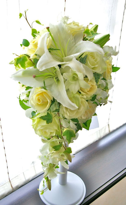 【生花】オーダーメイド/ キャスケードブーケ・クレッセントブーケ[セットプランGrace] 【結婚式 フラワー 生花 ブーケ ブートニア オーダーメイド】