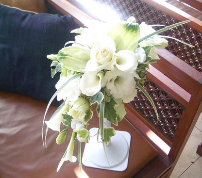 【生花】オーダーメイド/ キャスケードブーケ・クレッセントブーケ[セットプランGrace] 【結婚式 フラワー 生花 ブーケ ブートニア オーダーメイド】