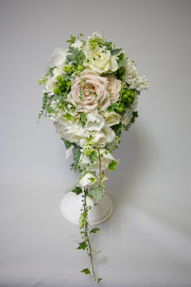 【生花】オーダーメイド/ キャスケードブーケ・クレッセントブーケ[セットプランGrace] 【結婚式 フラワー 生花 ブーケ ブートニア オーダーメイド】