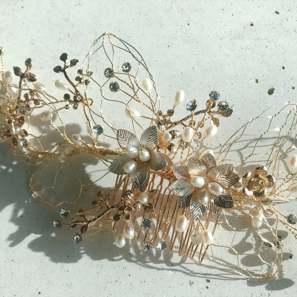 【ヘッドドレス】フラワーモチーフGoldヘッドドレス/ブライダルアクセサリー 【結婚式 ヘアアクセサリー】