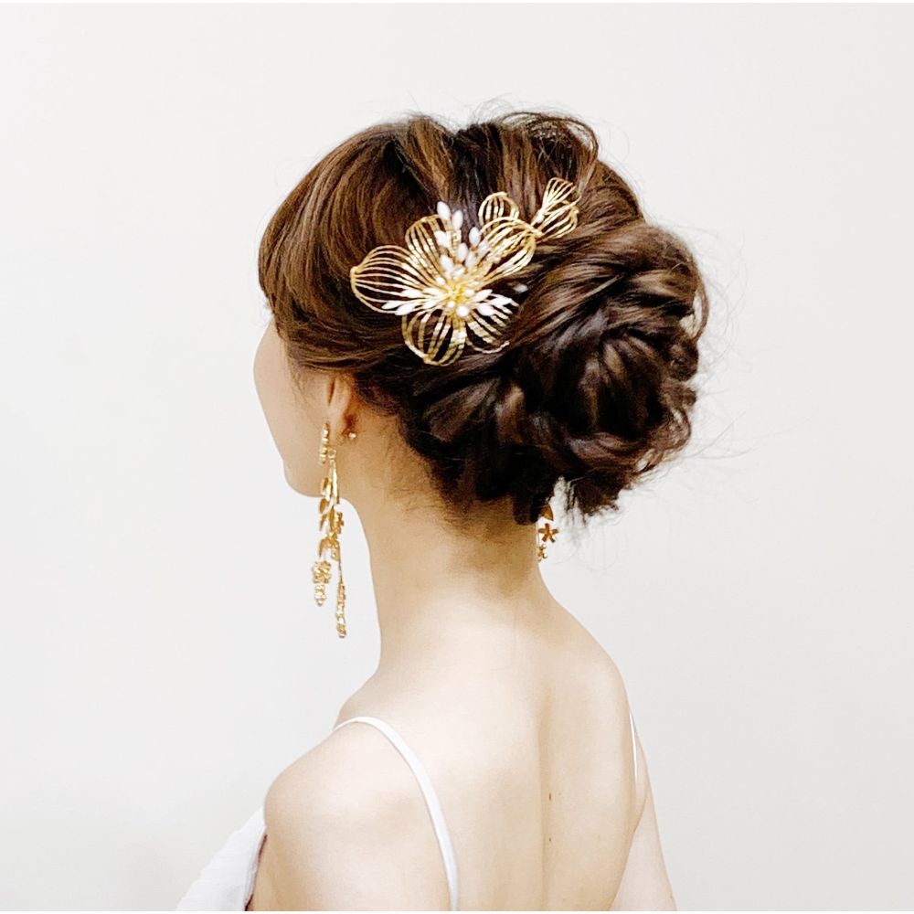 【ヘッドドレス】ゴールドフラワーのヘッドコーム 【結婚式 ヘアアクセサリー】