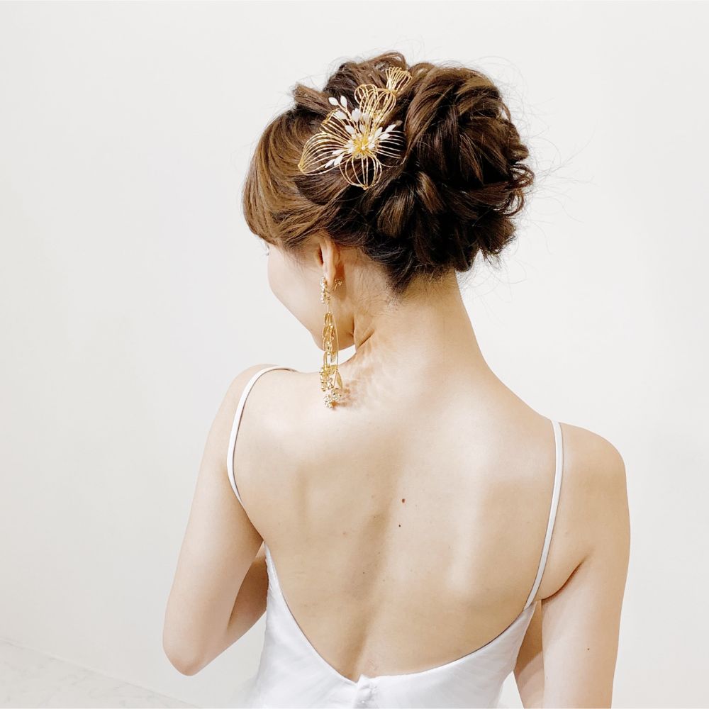 【ヘッドドレス】ゴールドフラワーのヘッドコーム 【結婚式 ヘアアクセサリー】