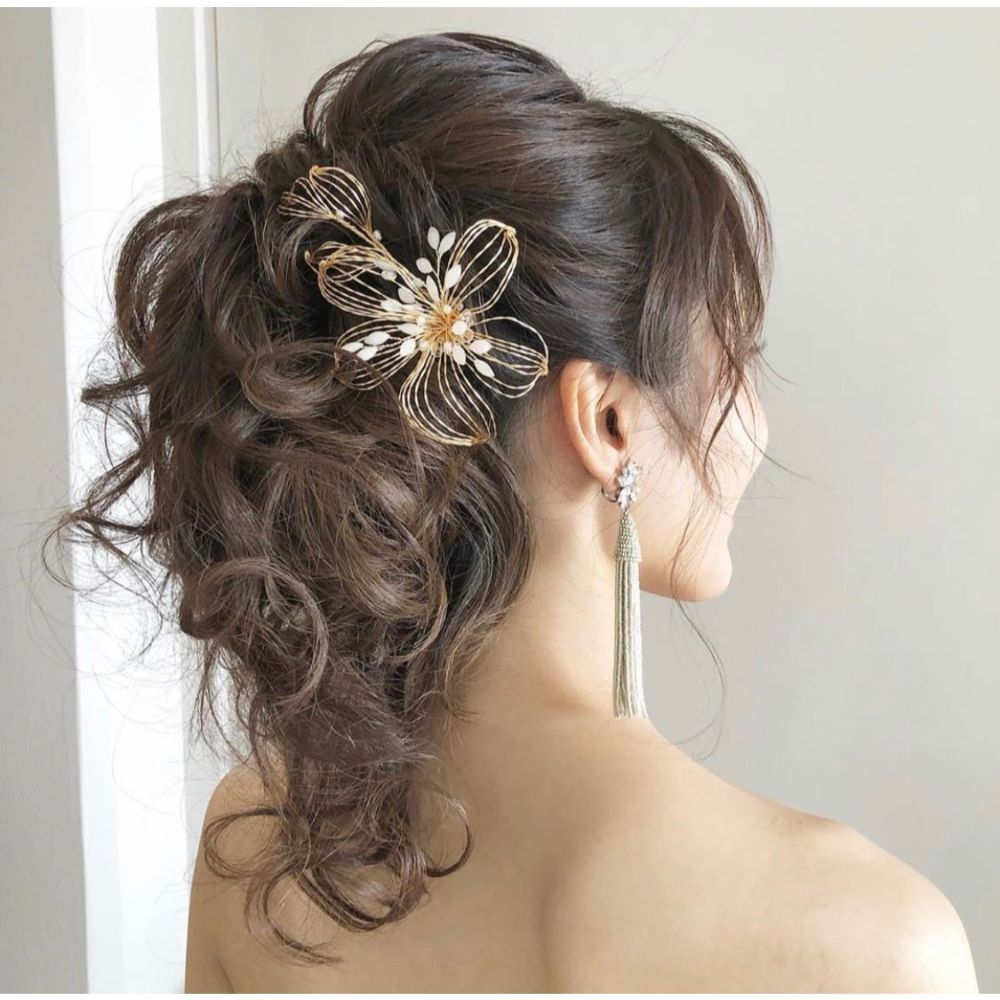 【ヘッドドレス】ゴールドフラワーのヘッドコーム 【結婚式　ヘアアクセサリー】