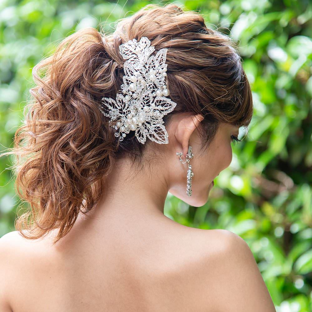 【ヘッドドレス】パールとクリスタルのリーフヘッドドレス/ブライダルアクセサリー 【結婚式 ヘアアクセサリー】