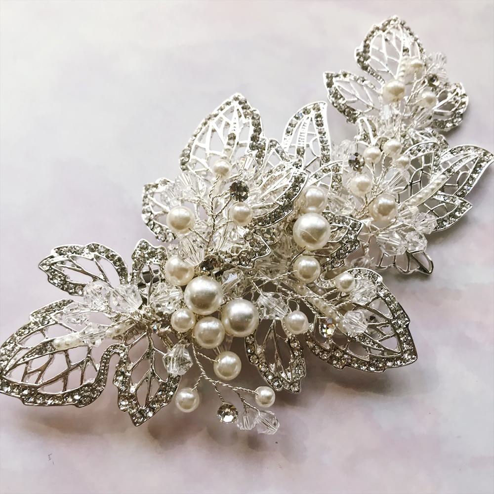 【ヘッドドレス】パールとクリスタルのリーフヘッドドレス/ブライダルアクセサリー 【結婚式 ヘアアクセサリー】