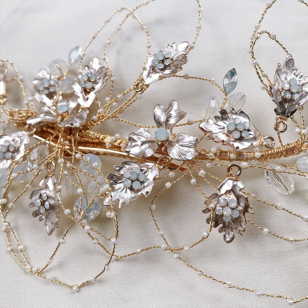 【ヘッドドレス】gold_flowerヘッドドレス 【結婚式 ヘアアクセサリー】