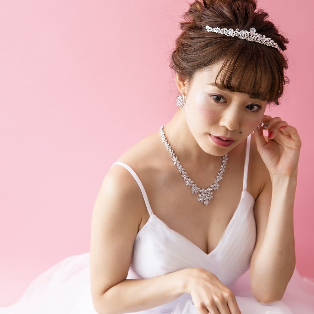 【ティアラ】キュービックジルコニア ブライダルティアラ 【結婚式　ヘアアクセサリー】