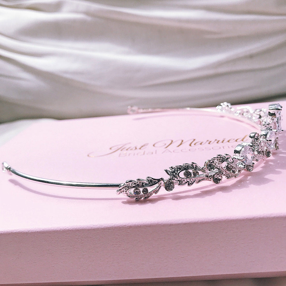 【ティアラ】キュービックジルコニア ブライダルティアラ 【結婚式 ヘアアクセサリー】