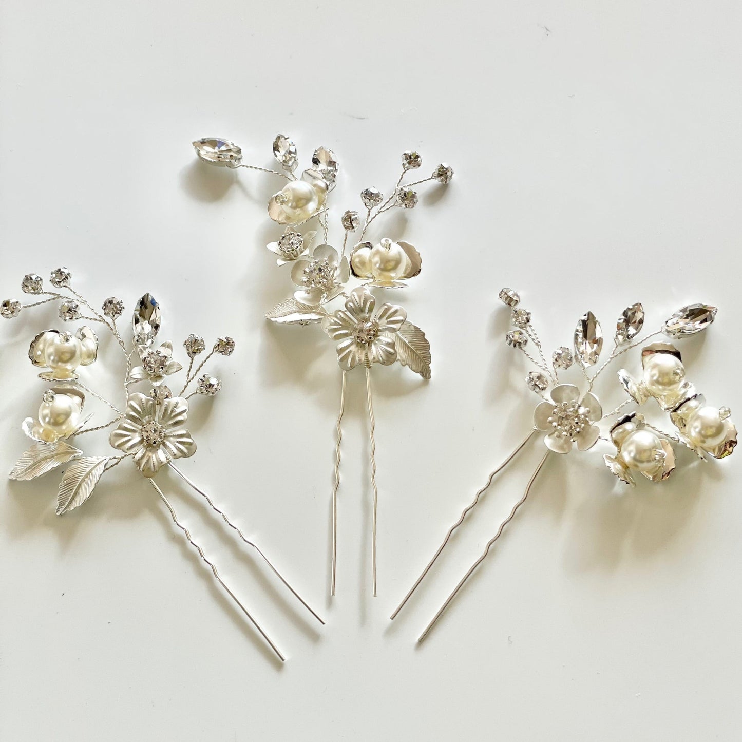 【ヘッドドレス】小枝 シルバー フラワー&パール 3P ヘアピン【結婚式 ヘアアクセサリー】