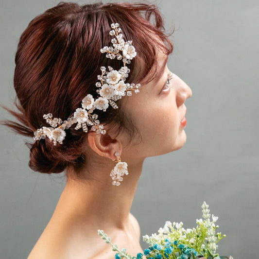 【ヘッドドレス】小枝ホワイトフラワー&ビーズ クリスタル ヘッドドレス 【結婚式　ヘアアクセサリー】