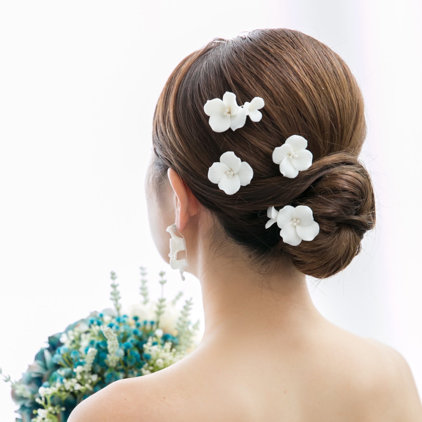 【ヘッドドレス】ホワイト フラワー 4P ヘアピン【結婚式　ヘアアクセサリー】