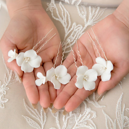 【ヘッドドレス】ホワイト フラワー 4P ヘアピン【結婚式 ヘアアクセサリー】