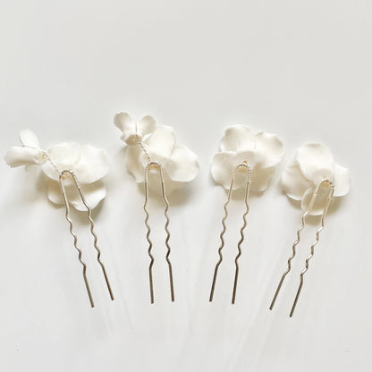 【ヘッドドレス】ホワイト フラワー 4P ヘアピン【結婚式 ヘアアクセサリー】