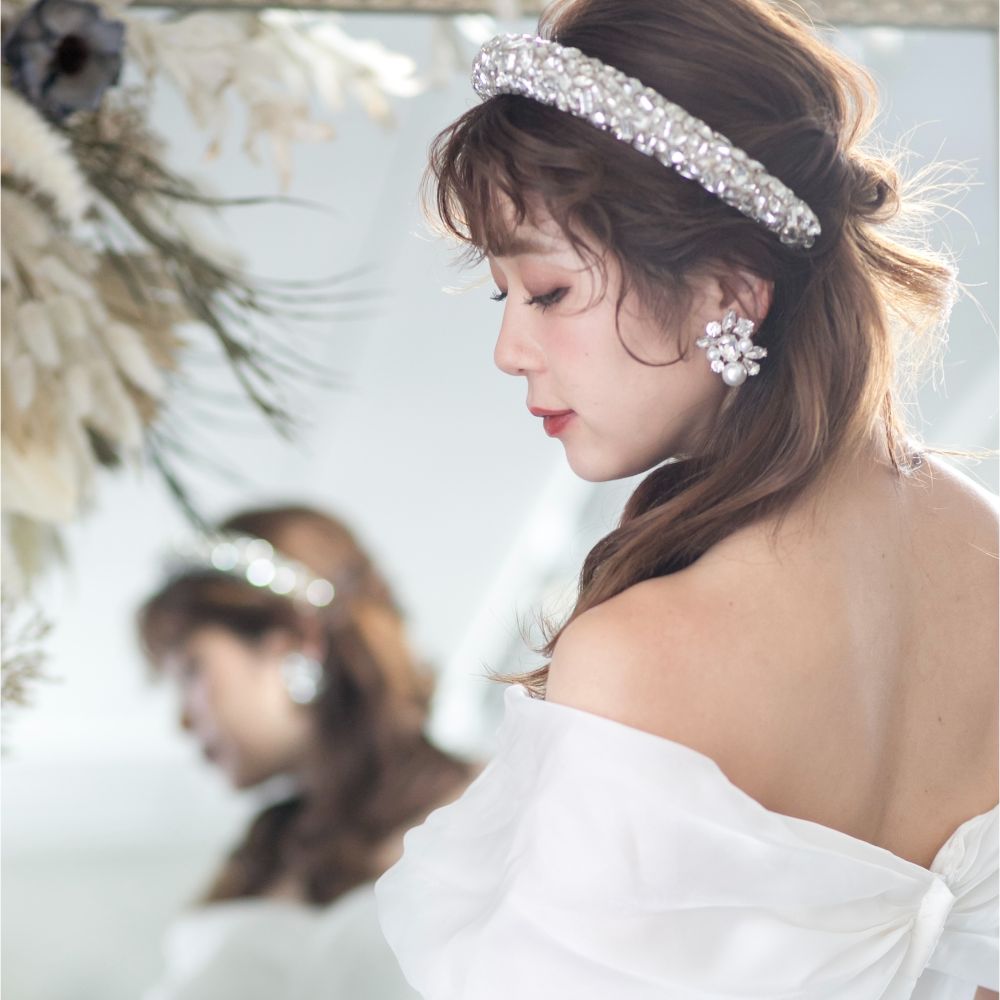 ウェディング アクセサリー【ドロップ ジュエリー カチューシャ】【結婚式　ヘアアクセサリー】