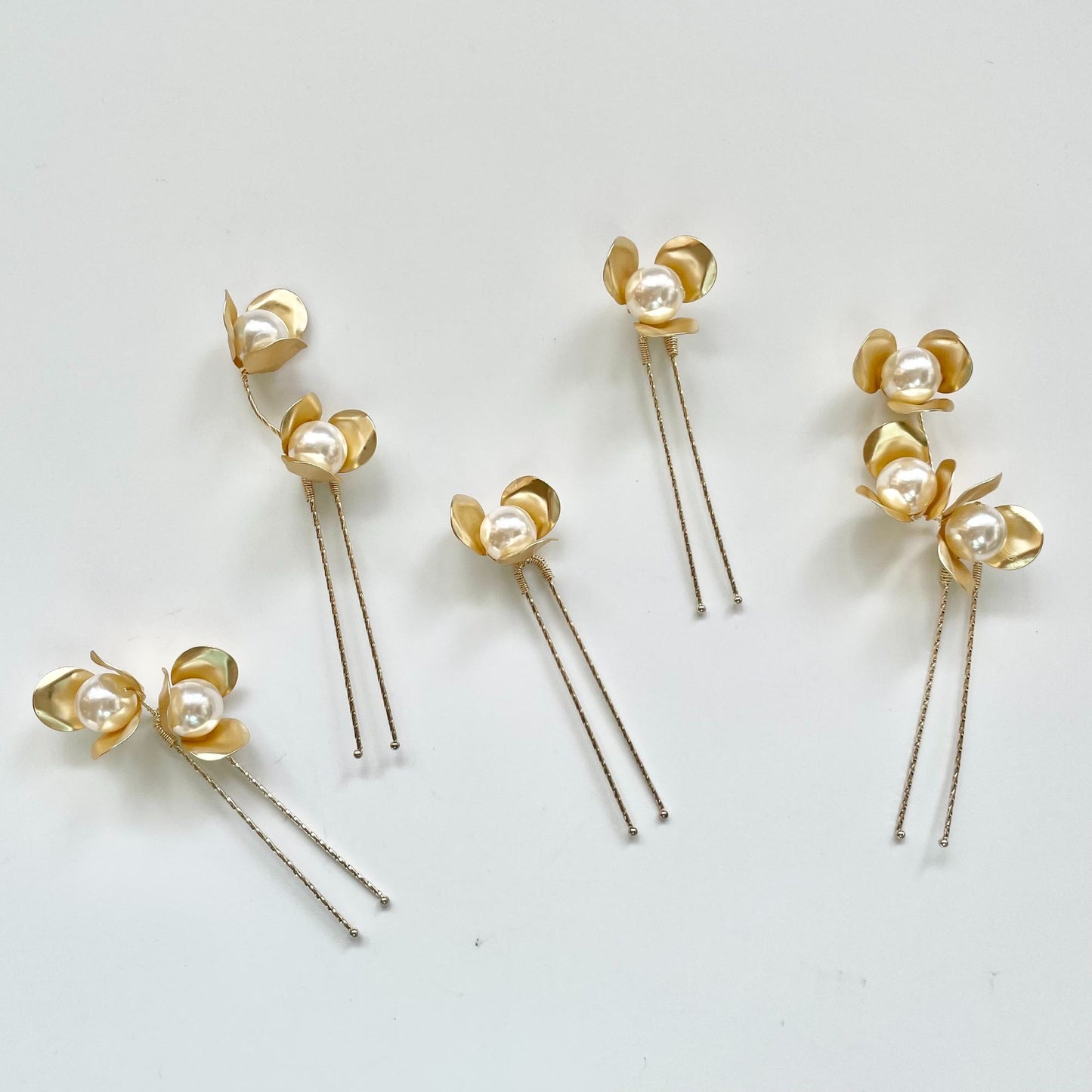 【 ヘッドドレス】ゴールド フラワー パール 5P ヘアピン 【結婚式 ヘアアクセサリー】