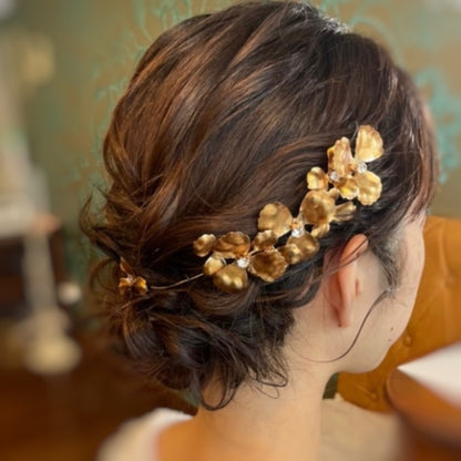 【ヘッドドレス】ブライダルヘッドドレス　カチューシャ　ゴールド　花輪　H37 【結婚式　ヘアアクセサリー】