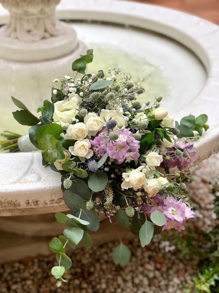 【生花】ナチュラルクラッチブーケ&ブートニア 【結婚式 フラワー 生花 ブーケ ブートニア オーダーメイド】