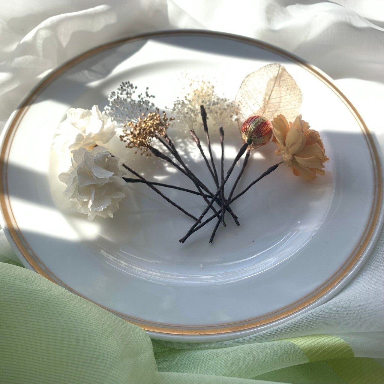 髪飾り ウィスキーオレンジ【ヘアアクセサリー 花 ドライフラワー プリザーブド】 【結婚式 ヘアアクセサリー】