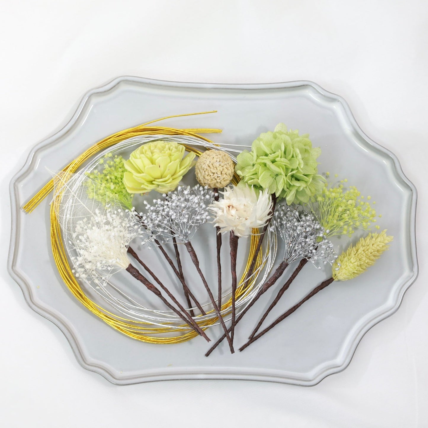 髪飾り リュイ【ヘアアクセサリー 花 ドライフラワー プリザーブド 水引】 【結婚式 ヘアアクセサリー】