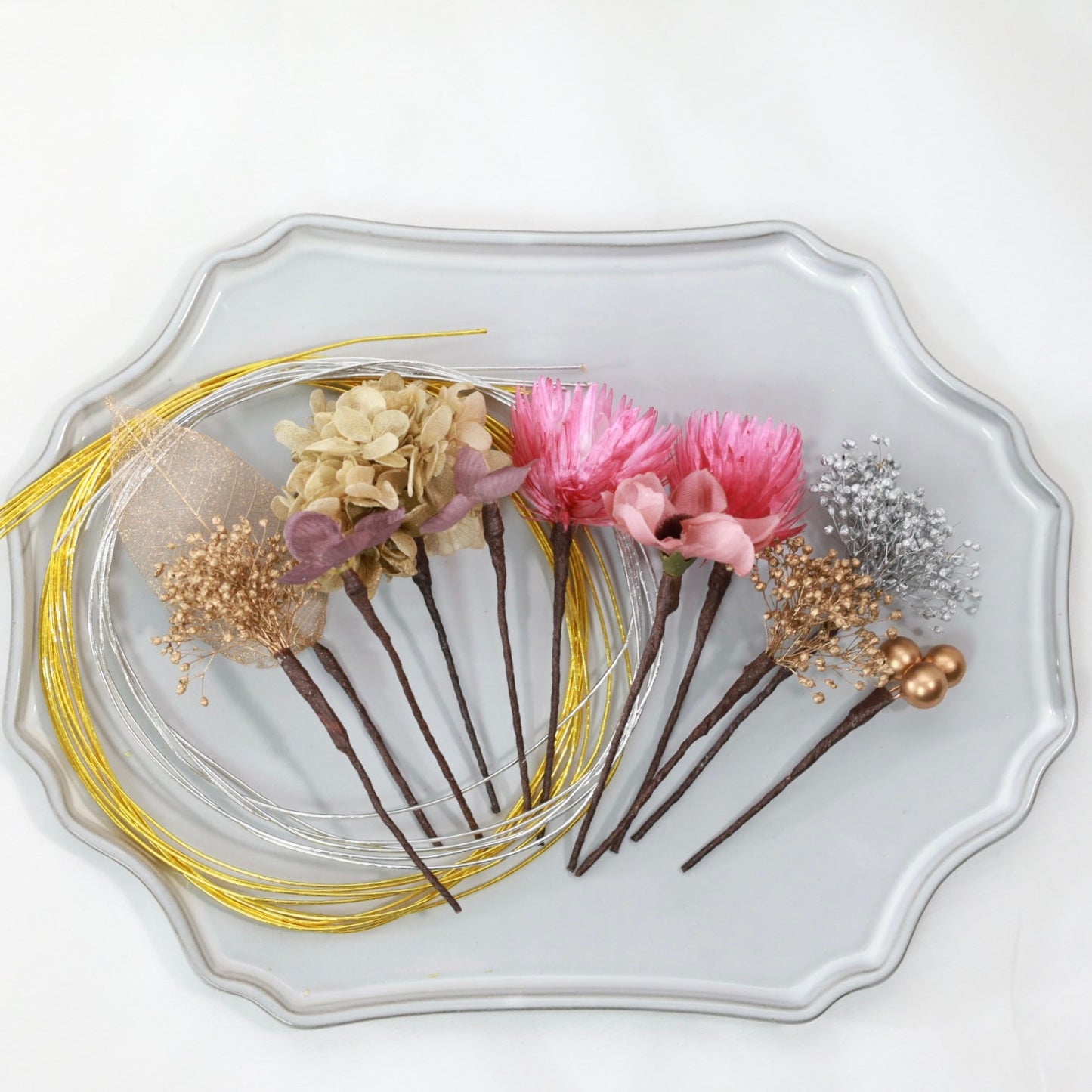 髪飾り グウェ【ヘアアクセサリー 花 ドライフラワー プリザーブド 水引】 【結婚式 ヘアアクセサリー】
