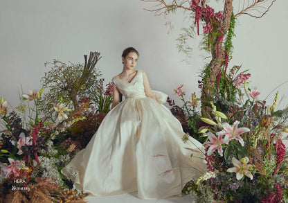 IM-0004 Hera OffWhite【ウェディングドレス レンタル】