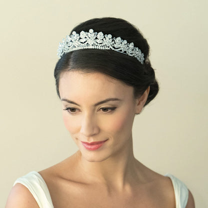 【送料無料】【ヘッドドレス】Ivory & co ALEXANDRA TIARA アイボリーアンドコー アレクサンドラ ティアラ ~ブライダルティアラ~【結婚式　ヘアアクセサリー】