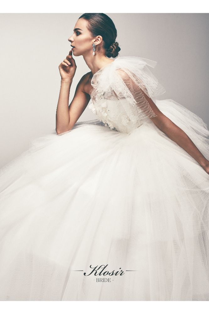 LIBELIA 【ウェディングドレス レンタル】