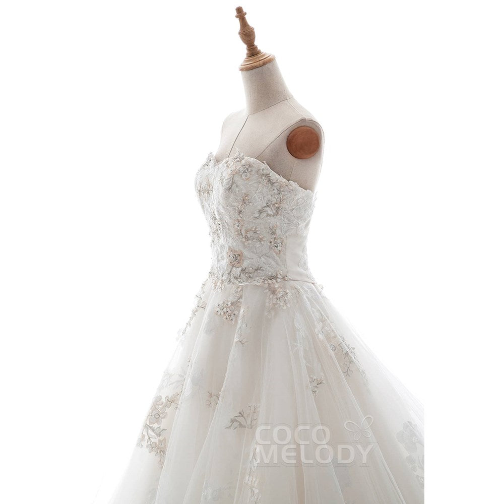 LD5148 スウィスチュール 豪華な刺繍 ハートネック ウェディングドレス 【ウェディングドレス オーダーメイド】