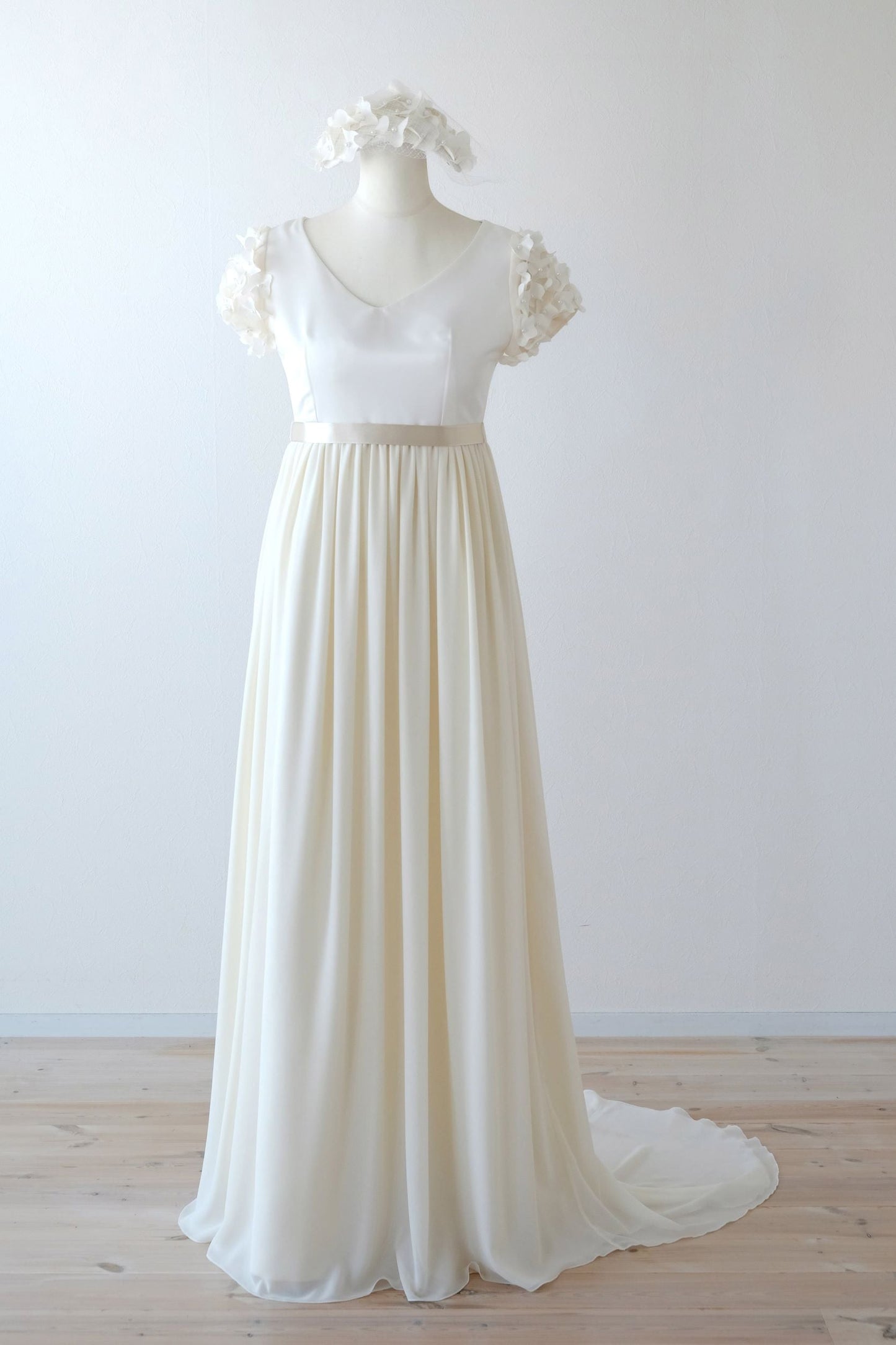 ウェディングドレス 【ウェディングドレス レンタル】