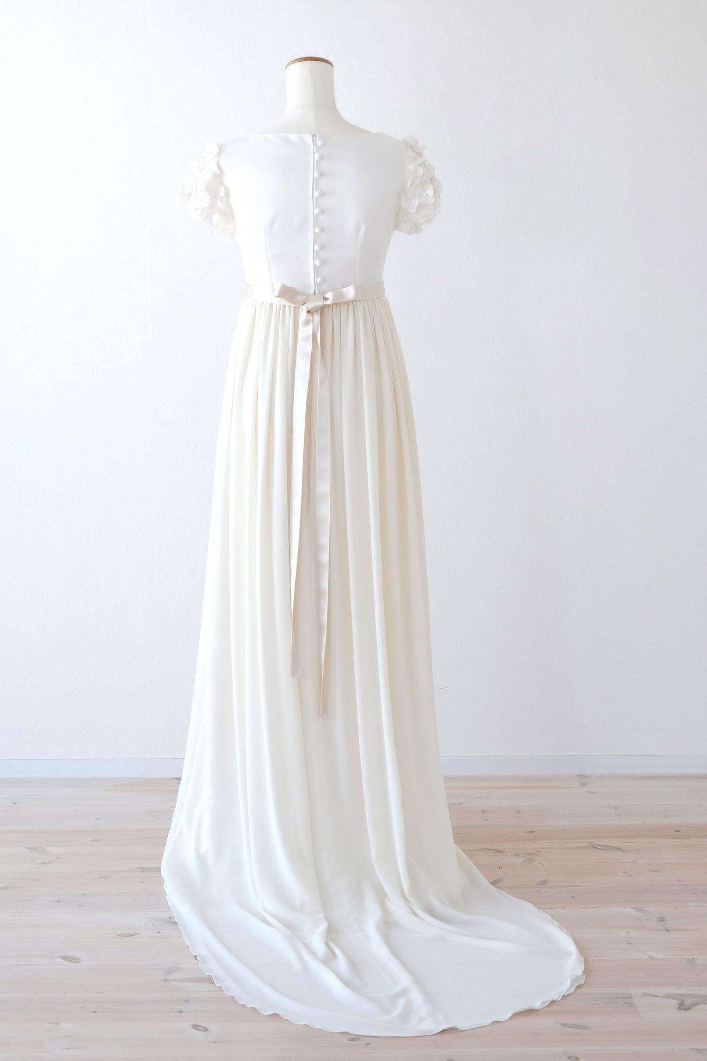 ウェディングドレス 【ウェディングドレス レンタル】