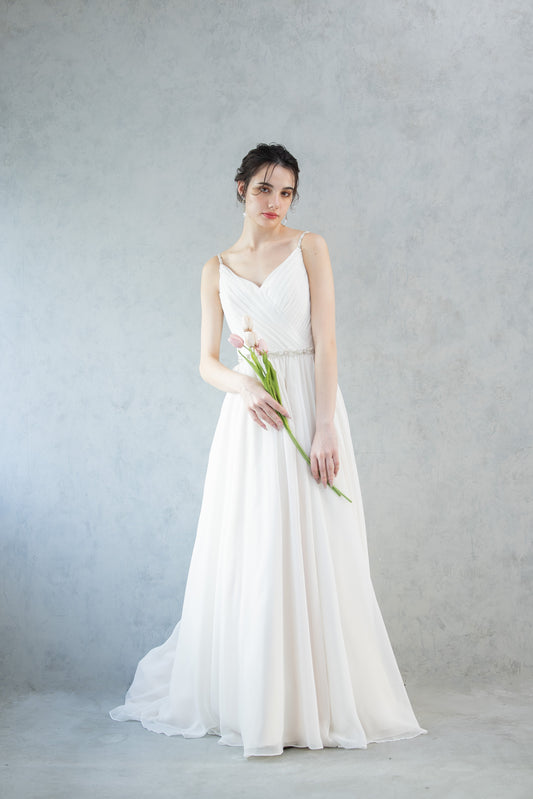 LILY-1【結婚式 ウェディングドレス レンタル】