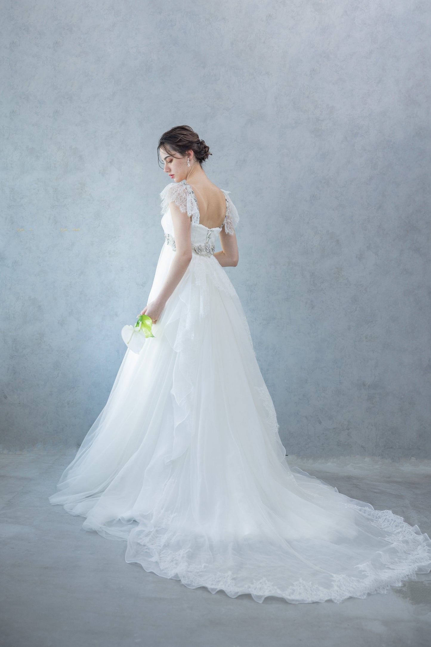 LUXE-1【結婚式 ウェディングドレス レンタル】