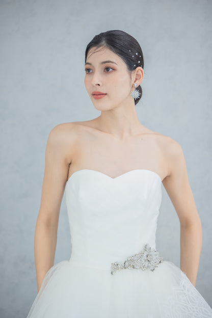 LUXE-2【結婚式 ウェディングドレス レンタル】