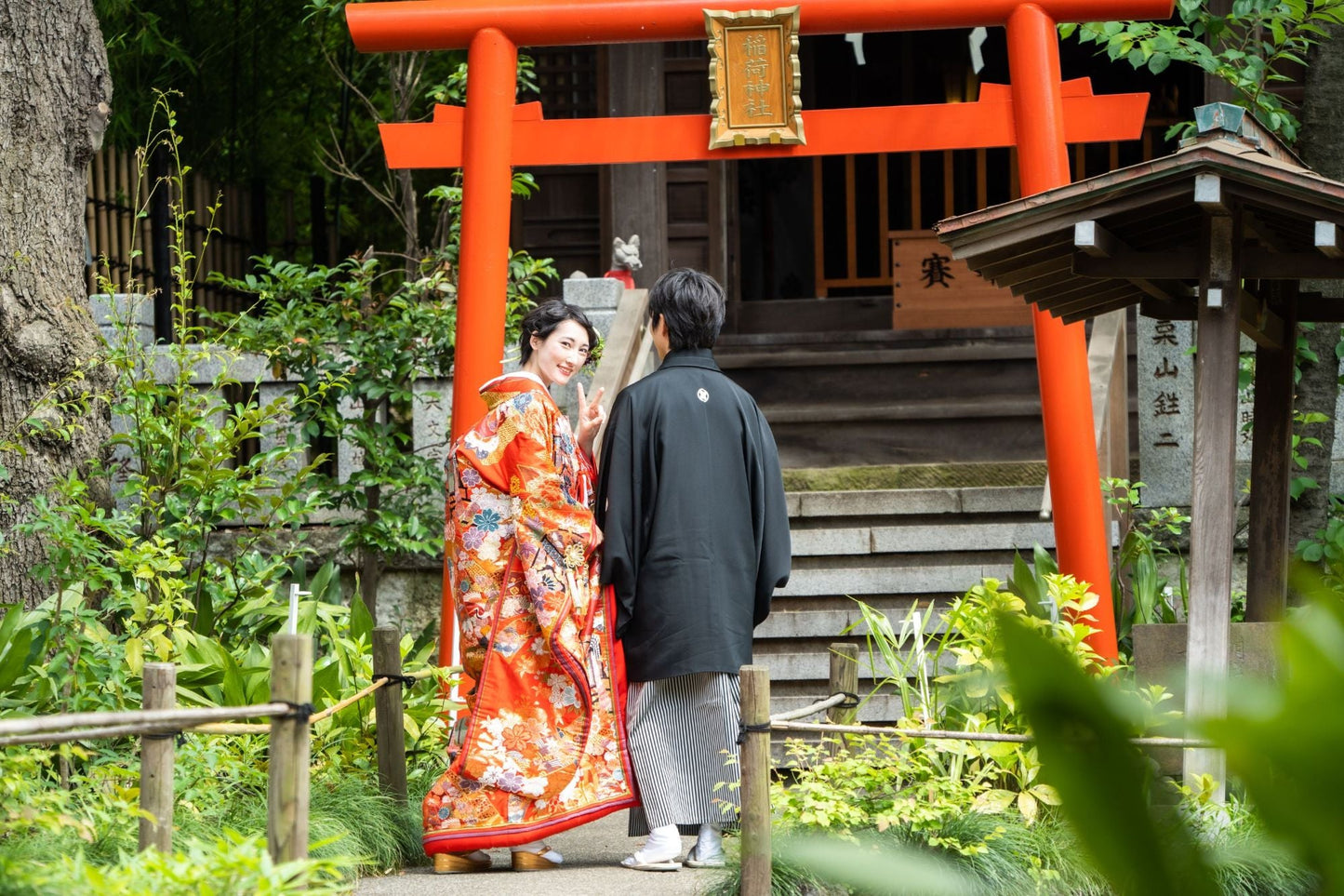 【自由が丘 熊野神社 和装フォト(衣裳込み)/写真データ100枚以上撮影】スタジオ・(自由が丘熊野神社)(ヘアメイク1スタイル洋髪・衣裳・小物・アテンド込み) 【結婚式 写真 フォトウェディング】