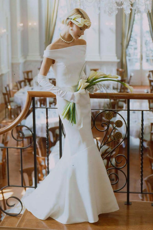 タロウ 【ウェディングドレス レンタル】