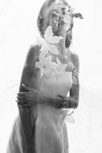 LYS【ウェディングドレス レンタル】