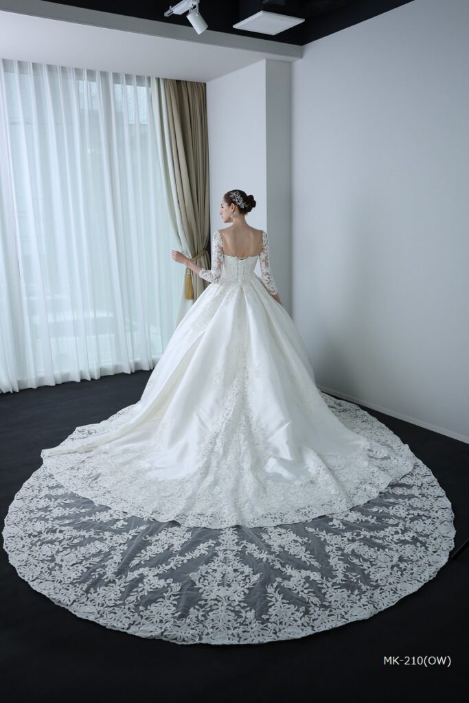 Ivy【ウェディングドレス レンタル】