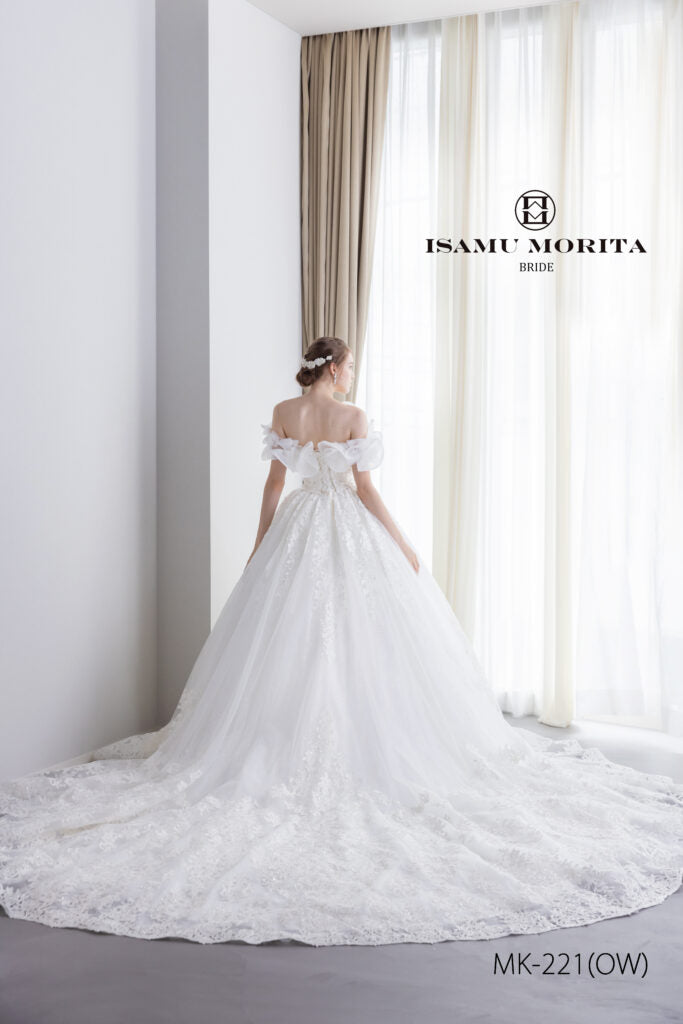 IONA【ウェディングドレス レンタル】