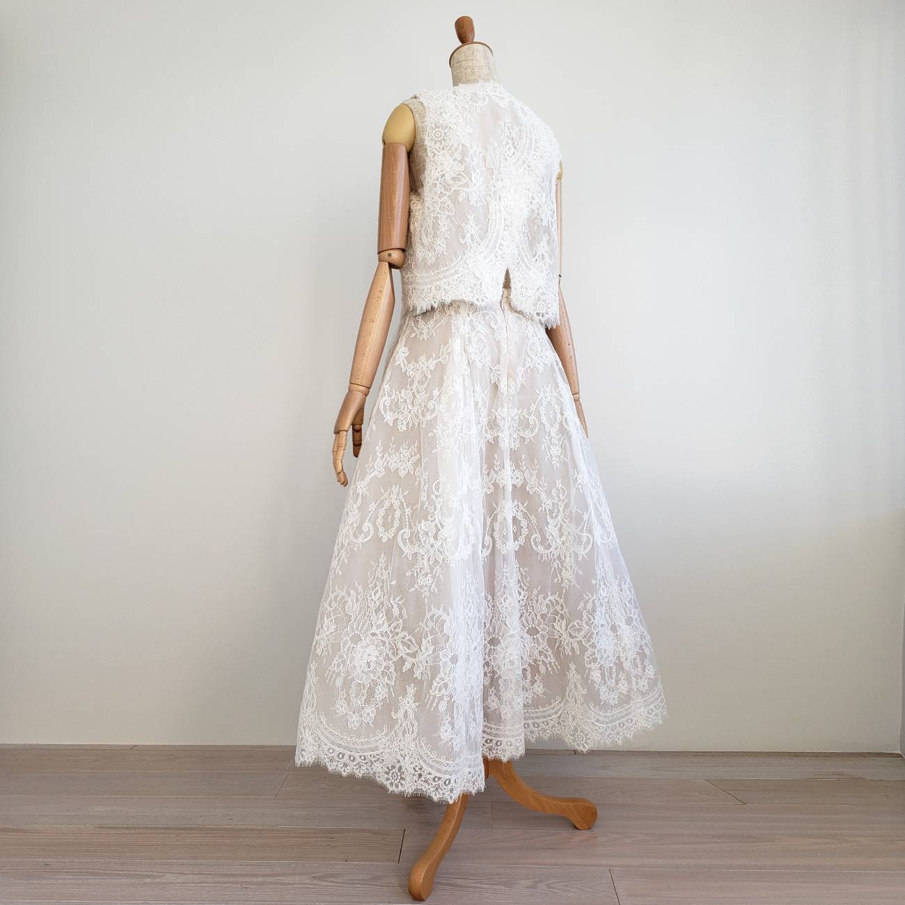 モニークルイリエ Monique Lhuillier Charolette ミモレ丈ドレス 【ウェディングドレス レンタル】