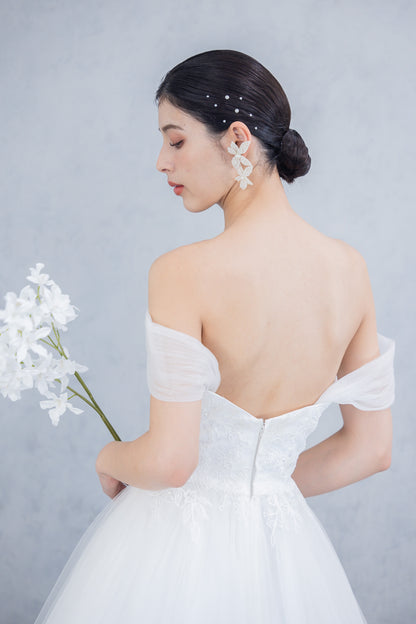 MOANI【結婚式 ウェディングドレス レンタル】