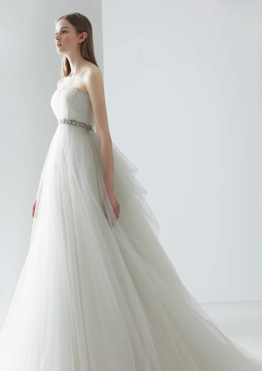 Aライン レース LATELIER MARIAGE 20679 【ウェディングドレス レンタル】