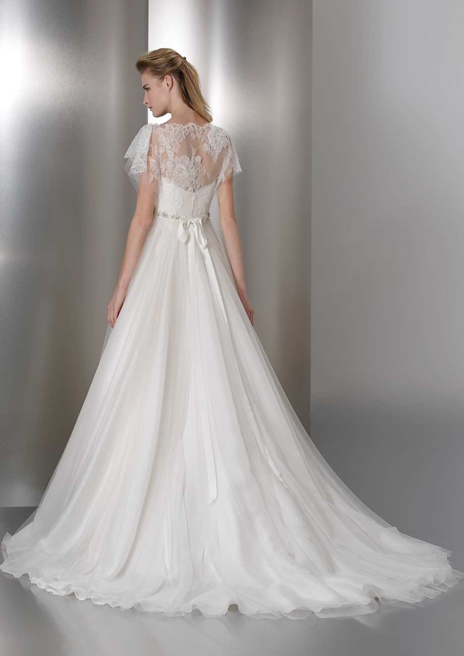 スレンダー ヨーロピアン LATELIER MARIAGE 20681 【ウェディングドレス レンタル】