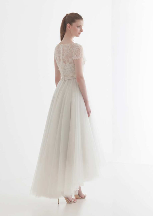 Aライン サテン LATELIER MARIAGE 20683 【ウェディングドレス レンタル】