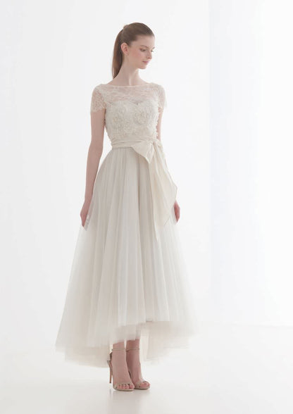 Aライン サテン LATELIER MARIAGE 20683 【ウェディングドレス レンタル】