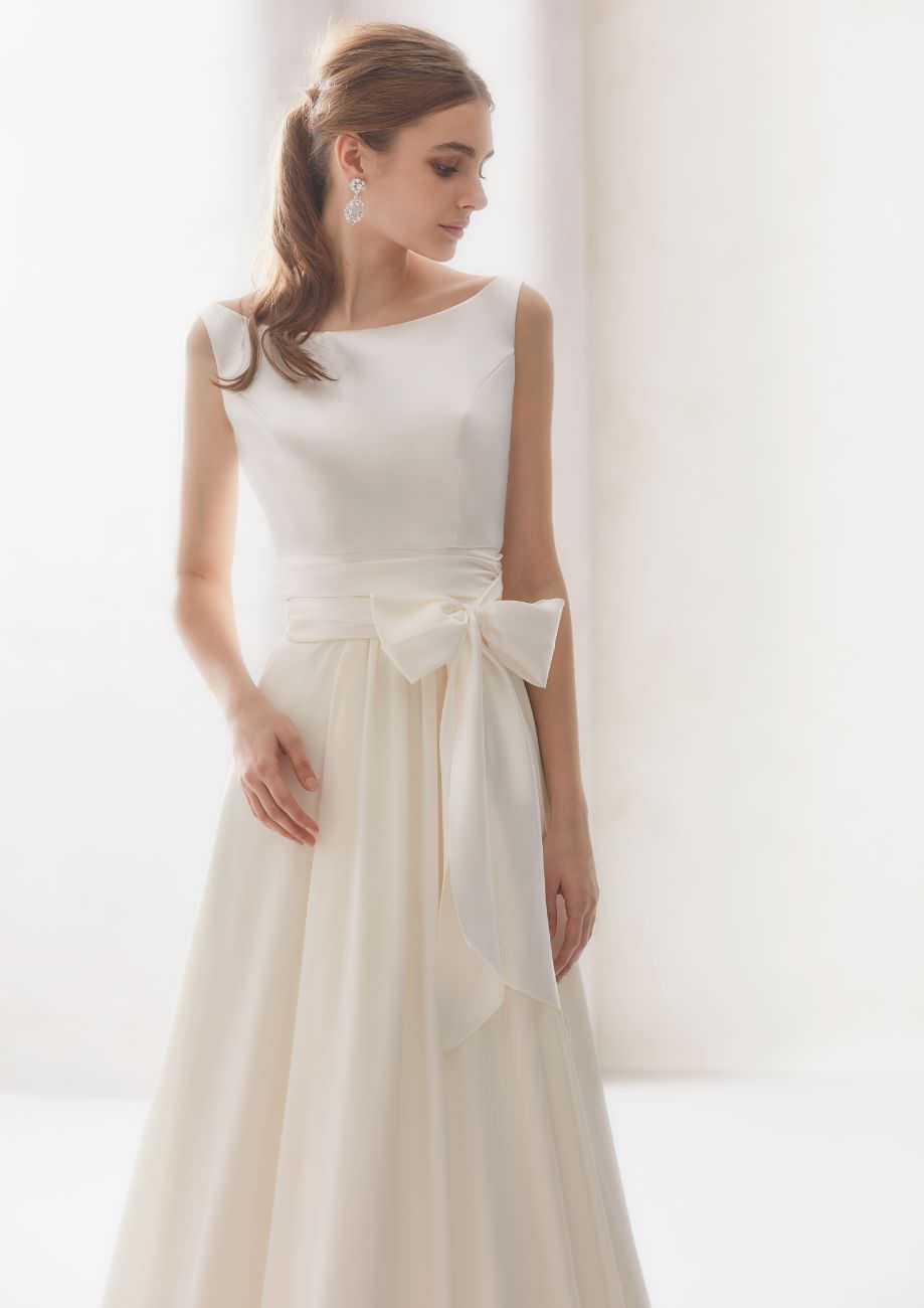 Aライン フォトジェニック LATELIER MARIAGE 20677 【ウェディングドレス レンタル】