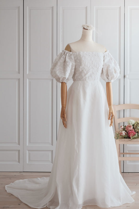 ウェディングドレス レンタル 【ウェディングドレス レンタル】