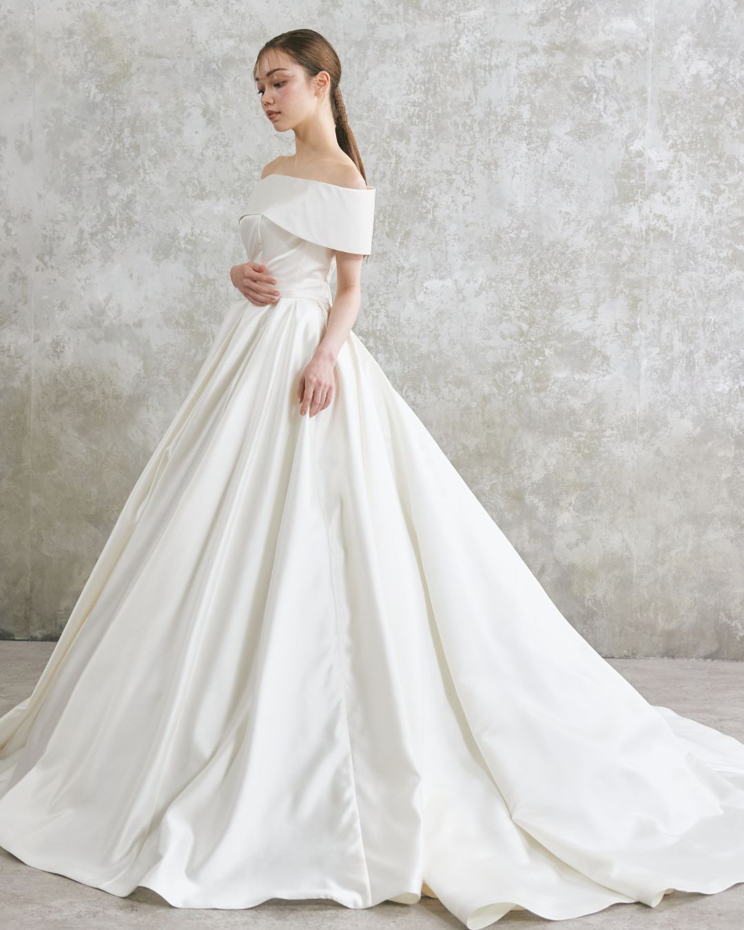 NOA0059_offwhite【ウェディングドレス オーダーメイド】