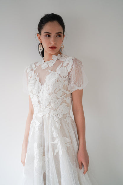 RÊVIA【ウェディングドレス レンタル】