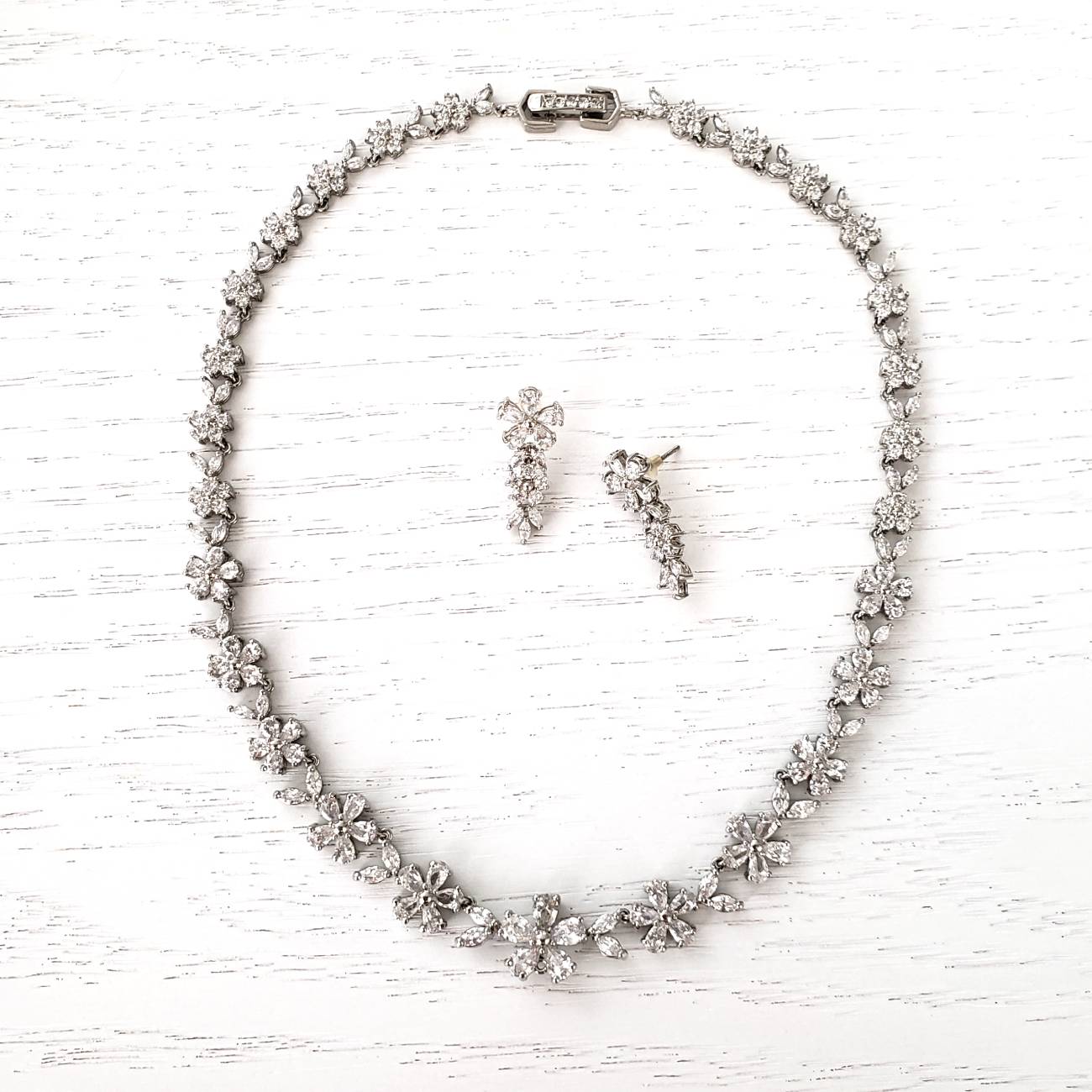 Ivory & Co★ネックレスピアスセット 【結婚式 ネックレス レンタル】